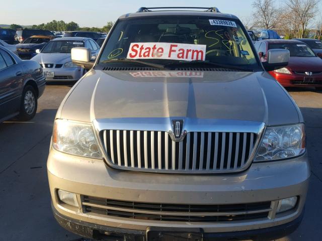 5LMFU27585LJ07792 - 2005 LINCOLN NAVIGATOR BEIGE photo 9