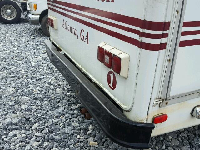 1FDKE30G5THA23140 - 1996 FORD E350 WHITE photo 9