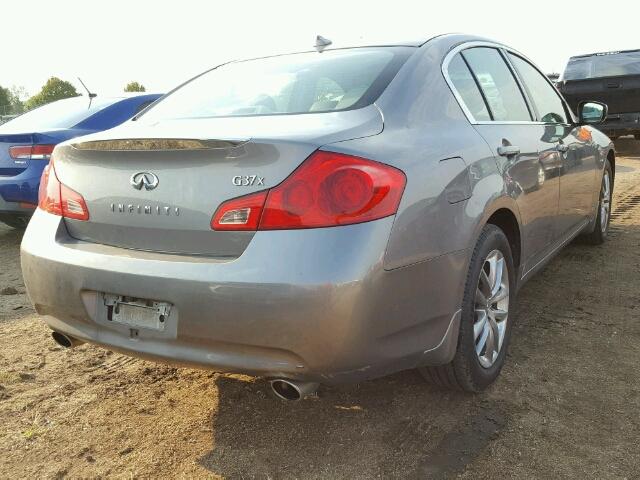 JNKCV61F89M355488 - 2009 INFINITI G37 GRAY photo 4