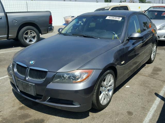 WBAVA33547PG50527 - 2007 BMW 328 I GRAY photo 2