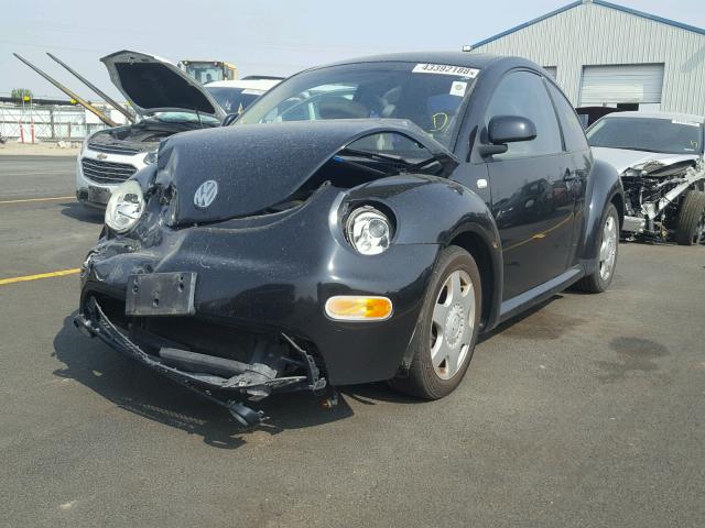 3VWDD21C9YM470091 - 2000 VOLKSWAGEN NEW BEETLE 黑色 照片 2