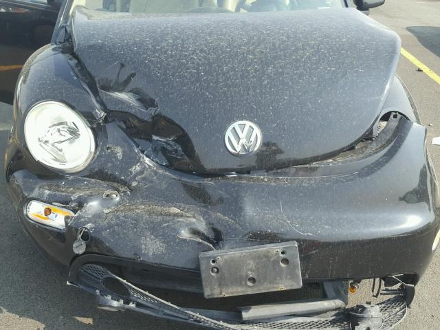 3VWDD21C9YM470091 - 2000 VOLKSWAGEN NEW BEETLE 黑色 照片 7