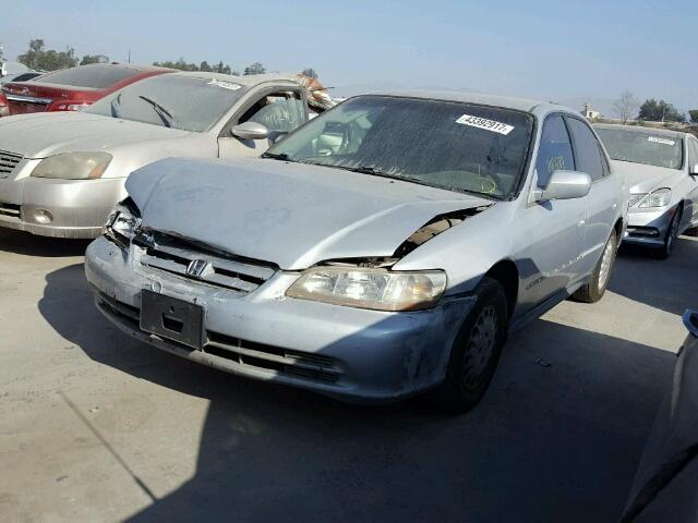 JHMCG66591C016064 - 2001 HONDA ACCORD LX SILVER photo 2