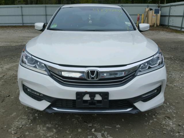 1HGCR2F53GA143113 - 2016 HONDA ACCORD WHITE photo 9