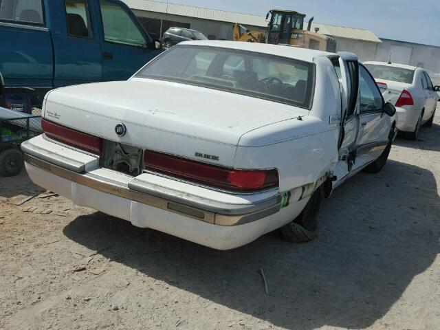 1G4BN52P5RR402425 - 1994 BUICK ROADMASTER WHITE photo 4