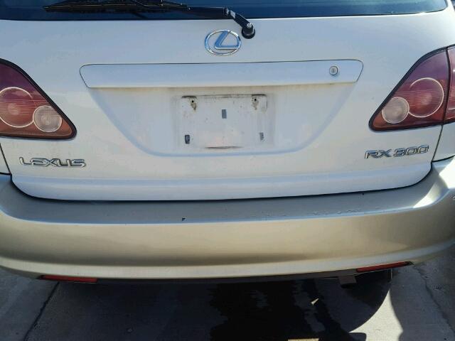 JT6GF10U6X0039912 - 1999 LEXUS RX 300 WHITE photo 9