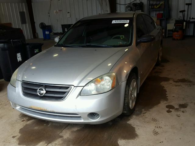 1N4AL11D83C331162 - 2003 NISSAN ALTIMA BAS SILVER photo 2