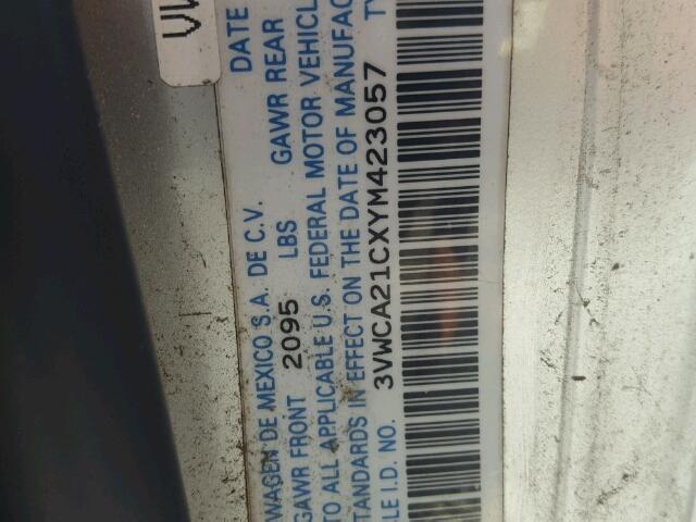 3VWCA21CXYM423057 - 2000 VOLKSWAGEN NEW BEETLE 银色 照片 10