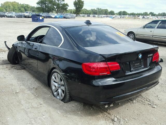 WBAKE5C56BE573101 - 2011 BMW 328 BLACK photo 3