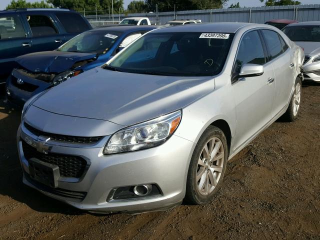1G11H5SL2EF176188 - 2014 CHEVROLET MALIBU LTZ 银色 照片 2