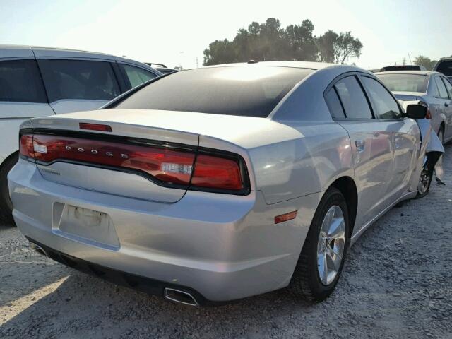 2C3CDXBG9CH131761 - 2012 DODGE CHARGER SE SILVER photo 4