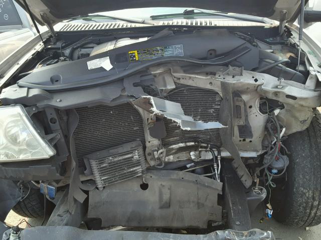 5LMFU28R14LJ24143 - 2004 LINCOLN NAVIGATOR Silber Foto 7