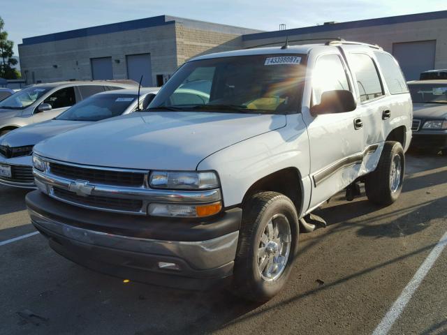 1GNEC13T05R213016 - 2005 CHEVROLET TAHOE C150 WHITE photo 2