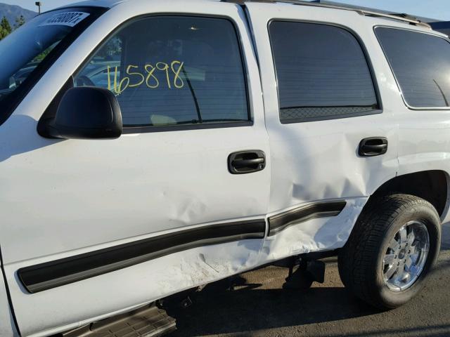 1GNEC13T05R213016 - 2005 CHEVROLET TAHOE C150 WHITE photo 9