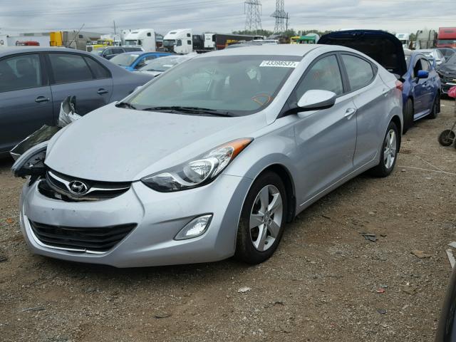 5NPDH4AE9DH247781 - 2013 HYUNDAI ELANTRA GL SILVER photo 2