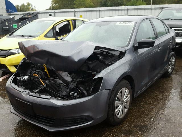 3VW2K7AJ9EM306473 - 2014 VOLKSWAGEN JETTA GRAY photo 2