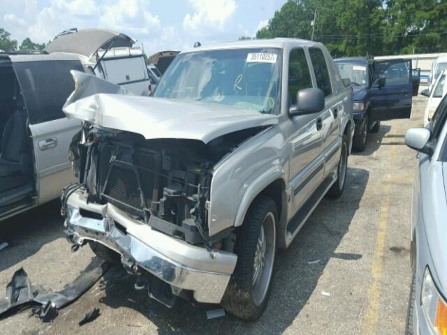 3GNEC12T84G137335 - 2004 CHEVROLET AVALANCHE SILVER photo 2