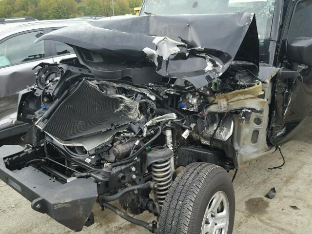 1C4BJWDG6GL233762 - 2016 JEEP WRANGLER U BLACK photo 9