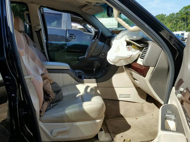 5LMEU88H64ZJ30135 - 2004 LINCOLN AVIATOR 黑色 照片 5