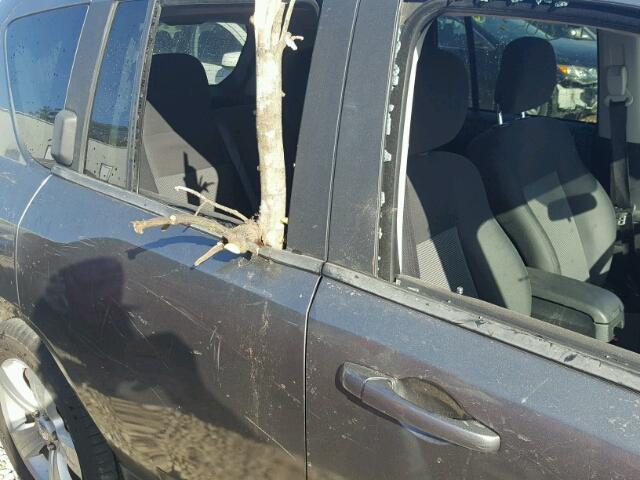 1C4NJCBA1CD633985 - 2012 JEEP COMPASS SP GRAY photo 9