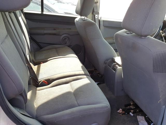1J8HG48K67C586636 - 2007 JEEP COMMANDER WHITE photo 6