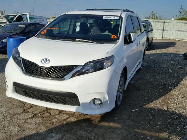 5TDXK3DC0ES406301 - 2014 TOYOTA SIENNA SPO WHITE photo 2