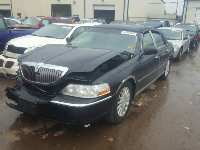 1LNHM81W64Y607144 - 2004 LINCOLN TOWN CAR BLACK photo 2