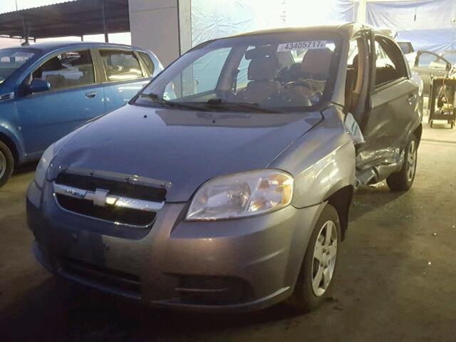 KL1TD5DE2AB117788 - 2010 CHEVROLET AVEO LS GRAY photo 2