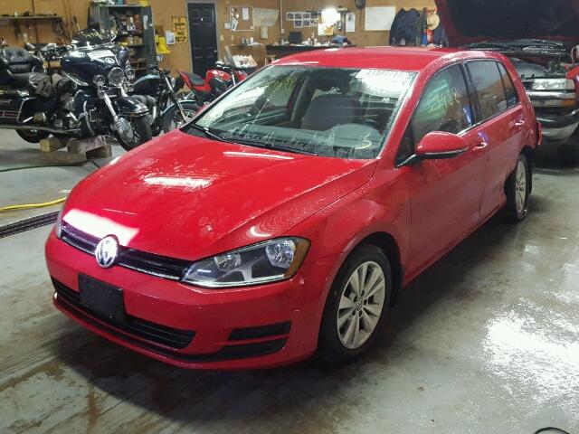 3VW2A7AU0FM015455 - 2015 VOLKSWAGEN GOLF TDI RED photo 2