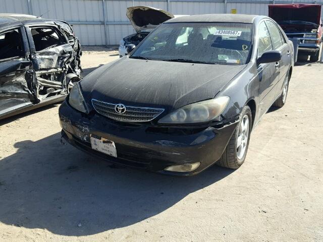 4T1BF32K92U003588 - 2002 TOYOTA CAMRY LE BLACK photo 2