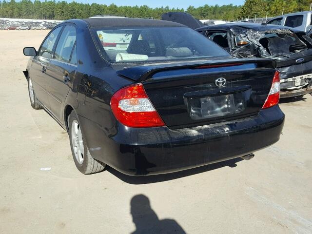 4T1BF32K92U003588 - 2002 TOYOTA CAMRY LE შავი ფოტო 3