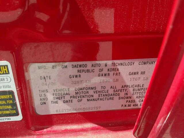 KL1TD66666B682757 - 2006 CHEVROLET AVEO BASE RED photo 10