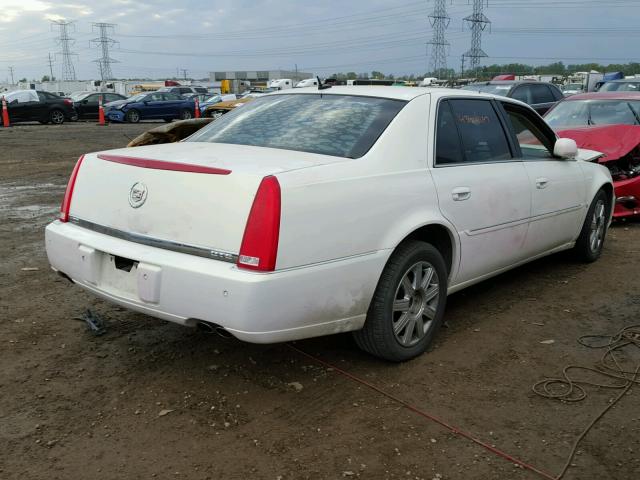 1G6KD57Y26U134602 - 2006 CADILLAC DTS WHITE photo 4