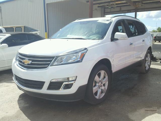 1GNKRGKD0HJ230318 - 2017 CHEVROLET TRAVERSE L WHITE photo 2