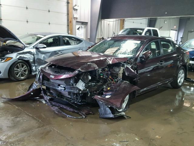 5XXGM4A7XEG284748 - 2014 KIA OPTIMA LX MAROON photo 2