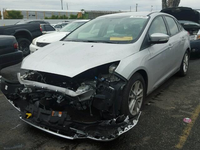 1FADP3F28GL375365 - 2016 FORD FOCUS SE SILVER photo 2