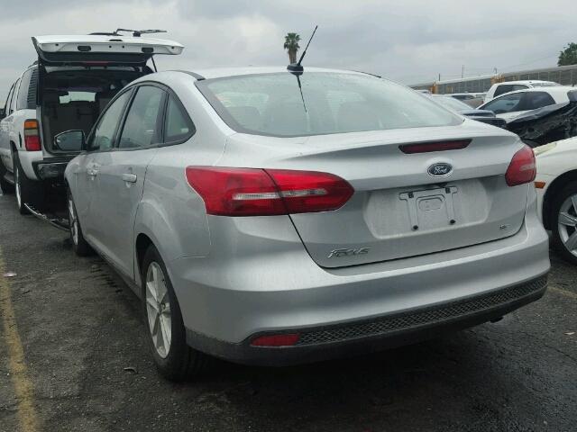 1FADP3F28GL375365 - 2016 FORD FOCUS SE SILVER photo 3