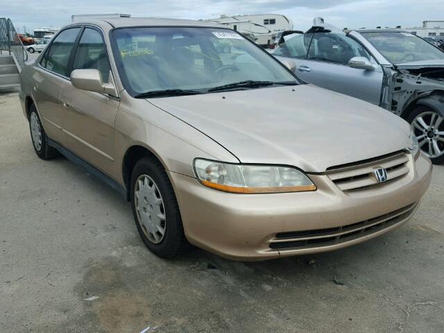 1HGCG56411A080678 - 2001 HONDA ACCORD LX GOLD photo 1