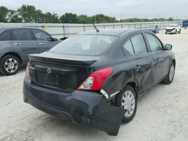 3N1CN7AP0HL846634 - 2017 NISSAN VERSA S BLACK photo 4