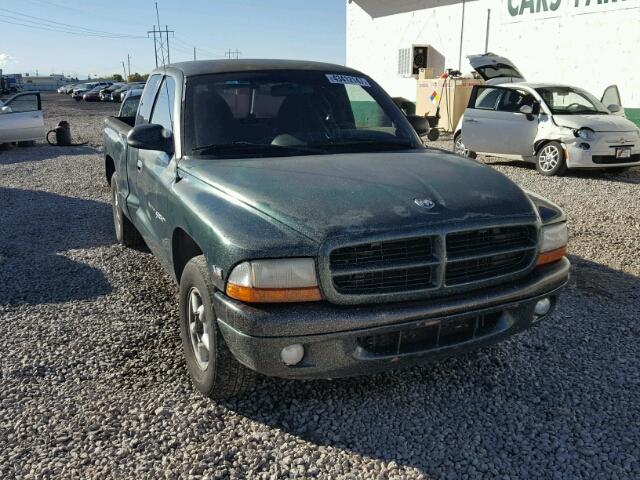 1B7GL22X7XS132103 - 1999 DODGE DAKOTA GREEN photo 1