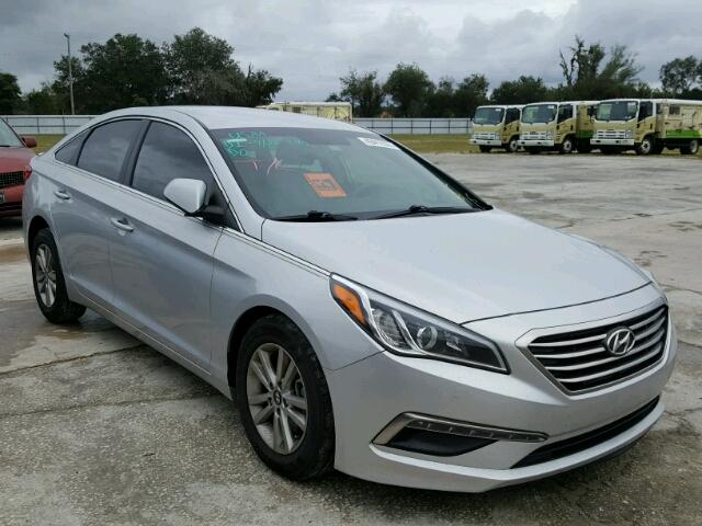 5NPE24AF7FH243309 - 2015 HYUNDAI SONATA SE SILVER photo 1