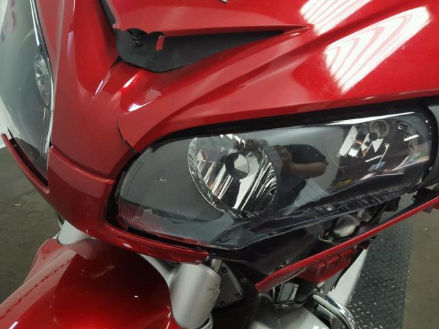 JH2SC68G2HK500270 - 2017 HONDA GL1800 RED photo 10