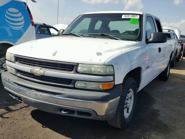 2GCEK19V611329408 - 2001 CHEVROLET SILVERADO WHITE photo 2