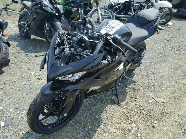 JKAEXKG16JDA03343 - 2018 KAWASAKI EX400 BLACK photo 2