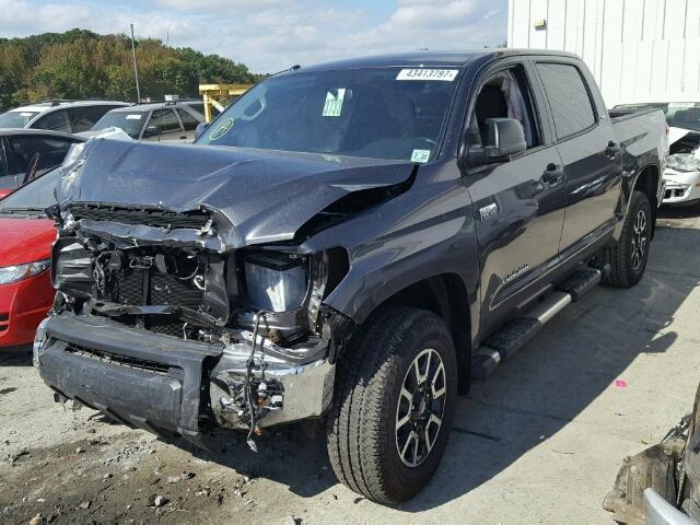 5TFDY5F15HX655409 - 2017 TOYOTA TUNDRA CRE CHARCOAL photo 2