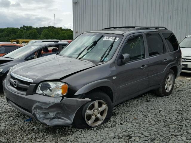 4F2YZ94146KM04867 - 2006 MAZDA TRIBUTE S GRAY photo 2