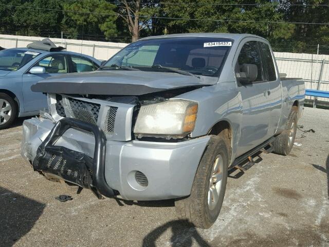 1N6BA06A78N349951 - 2008 NISSAN TITAN SILVER photo 2