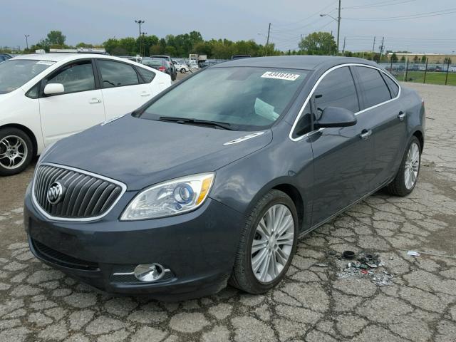 1G4PR5SK8D4213496 - 2013 BUICK VERANO CON GRAY photo 2