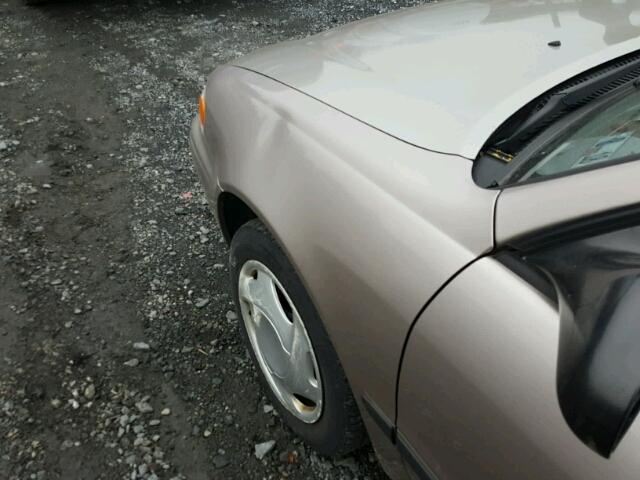 1Y1SK5287WZ414122 - 1998 CHEVROLET GEO PRIZM 灰色 照片 9