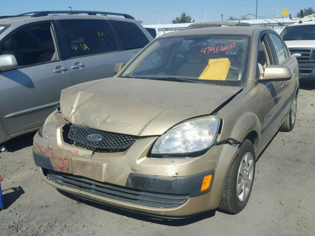 KNADE223396470987 - 2009 KIA RIO BASE BROWN photo 2